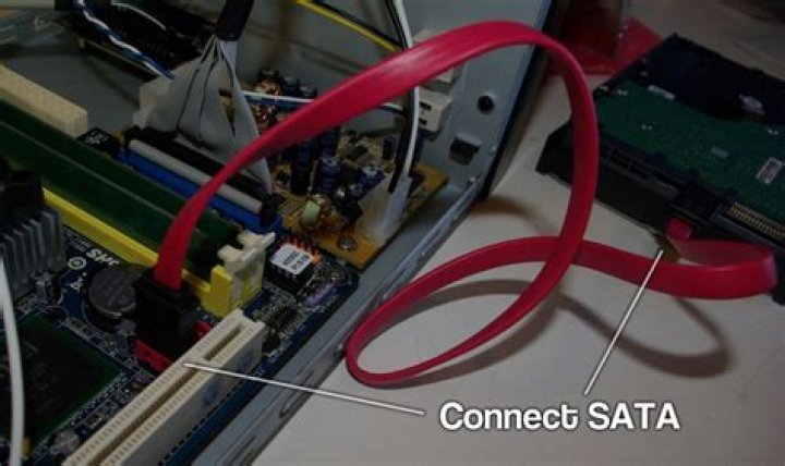 Can I connect a SATA disk on a SAS connector on the motherboard?