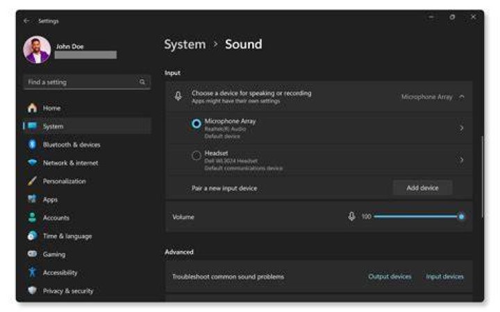 How do I play audio through a Bluetooth headset in Windows 7?