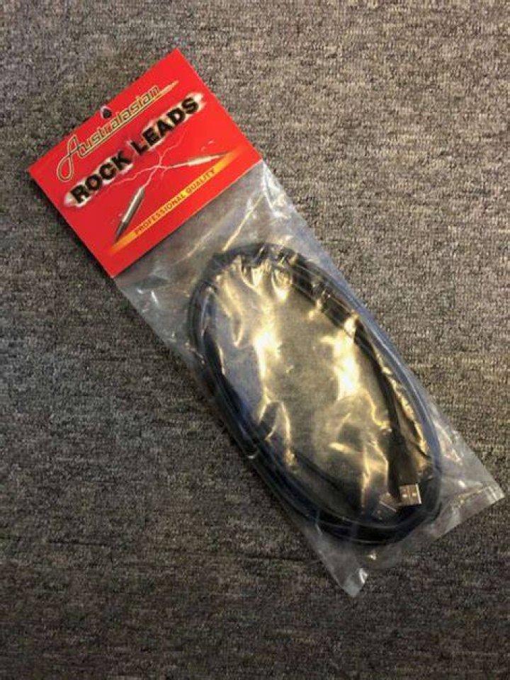 male A to male A USB cable