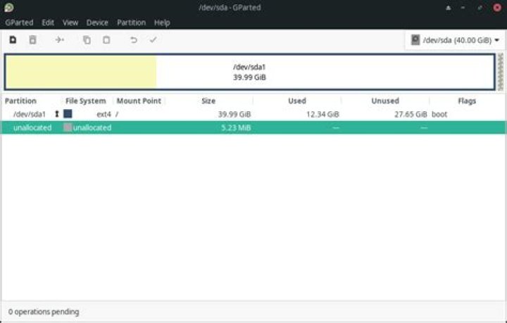 Screenshot of GParted's partition resize feature