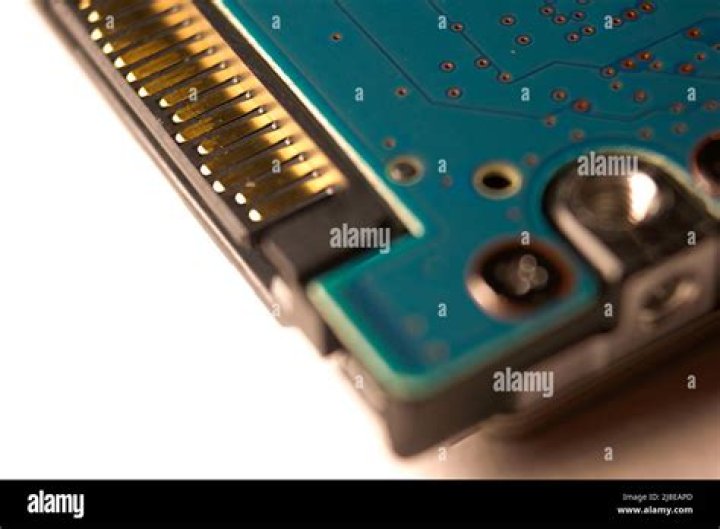 SSD sockets