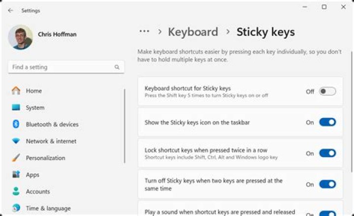 Sticky Keys - Display pressed keys on screen